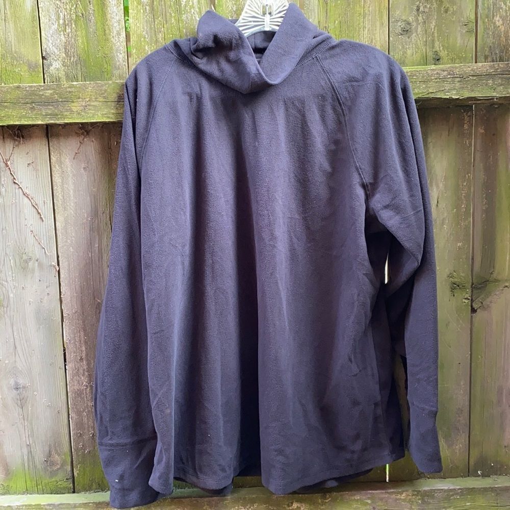 tek gear Black Long Sleeve Pullover Top